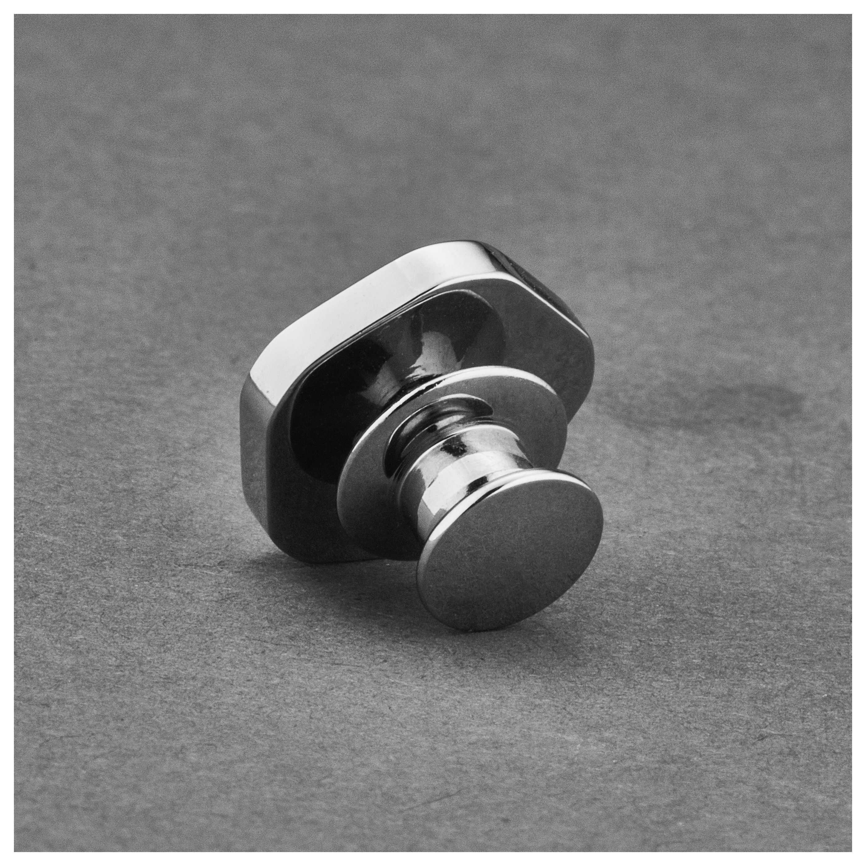 Visconti Men's Pin 0980PDP002A